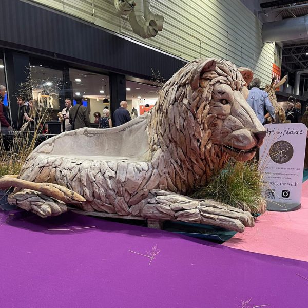 Lion Bench - Image 3