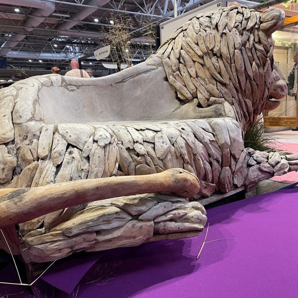 Lion Bench - Image 4