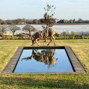 Rutting Stag Sculpture